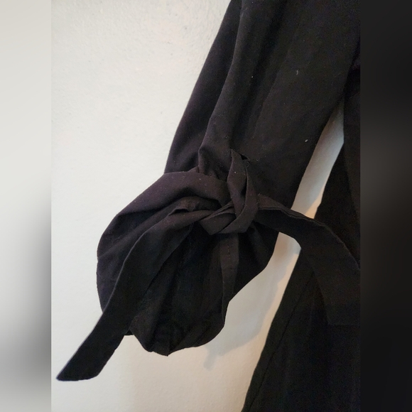 Aritzia Babaton Malik Off The Shoulder Blouse - Picture 4 of 7